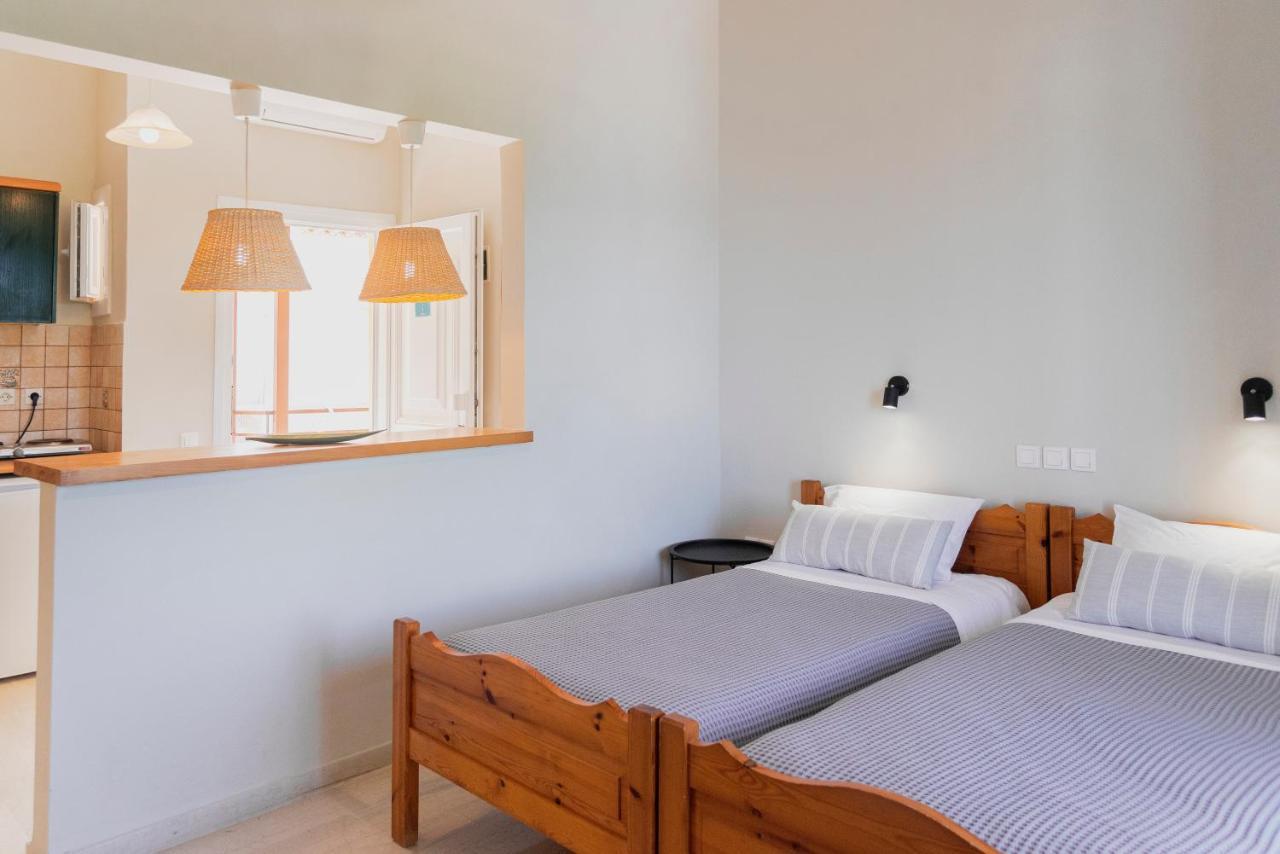 Kamini Apartament Kávos